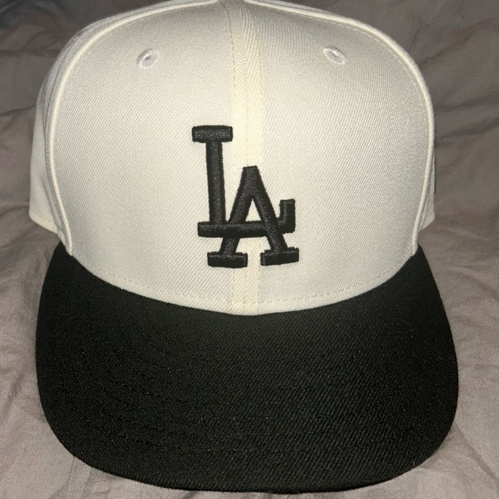 Men’s Los Angeles Dodgers New Era 59fifty Nwot Chrome Black 7 1/8 Fitted Hat